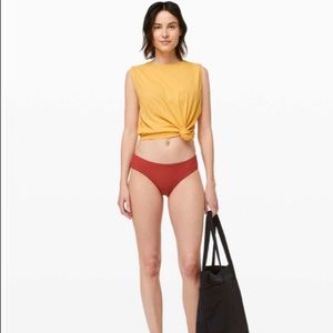 Lululemon Clear Waters Mid-Rise, Bottom Cayenne